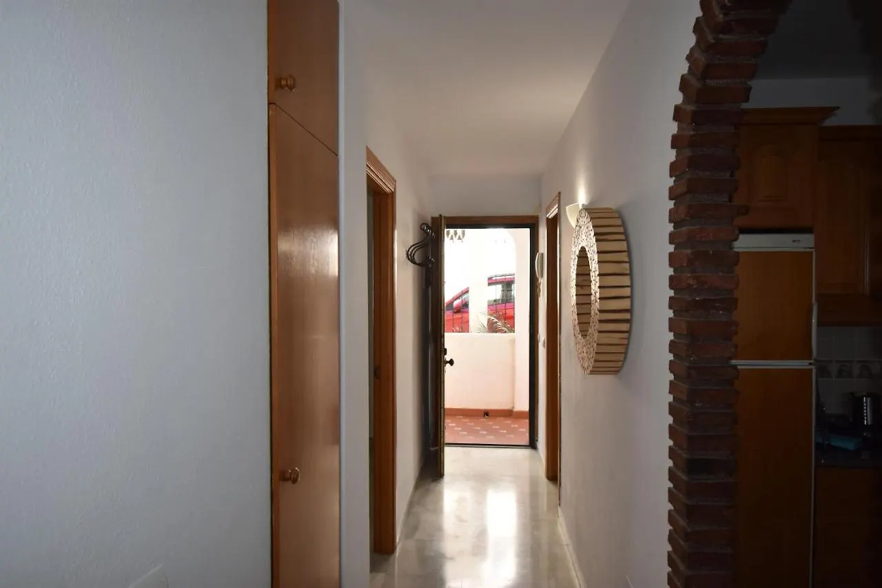Pueblo Torrequebrada, Benalmadena 2 Bed Apt 0*,  Španělsko